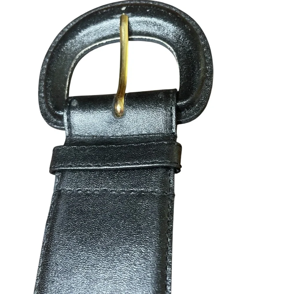 Classic Black Leather Belt with Gold Buckle vintage Y2K Small - Picture 6 of 7